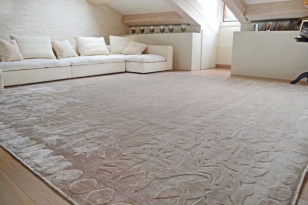 Differences Between Wool And Silk Rugs, Why Are Wool Rugs So Expensive